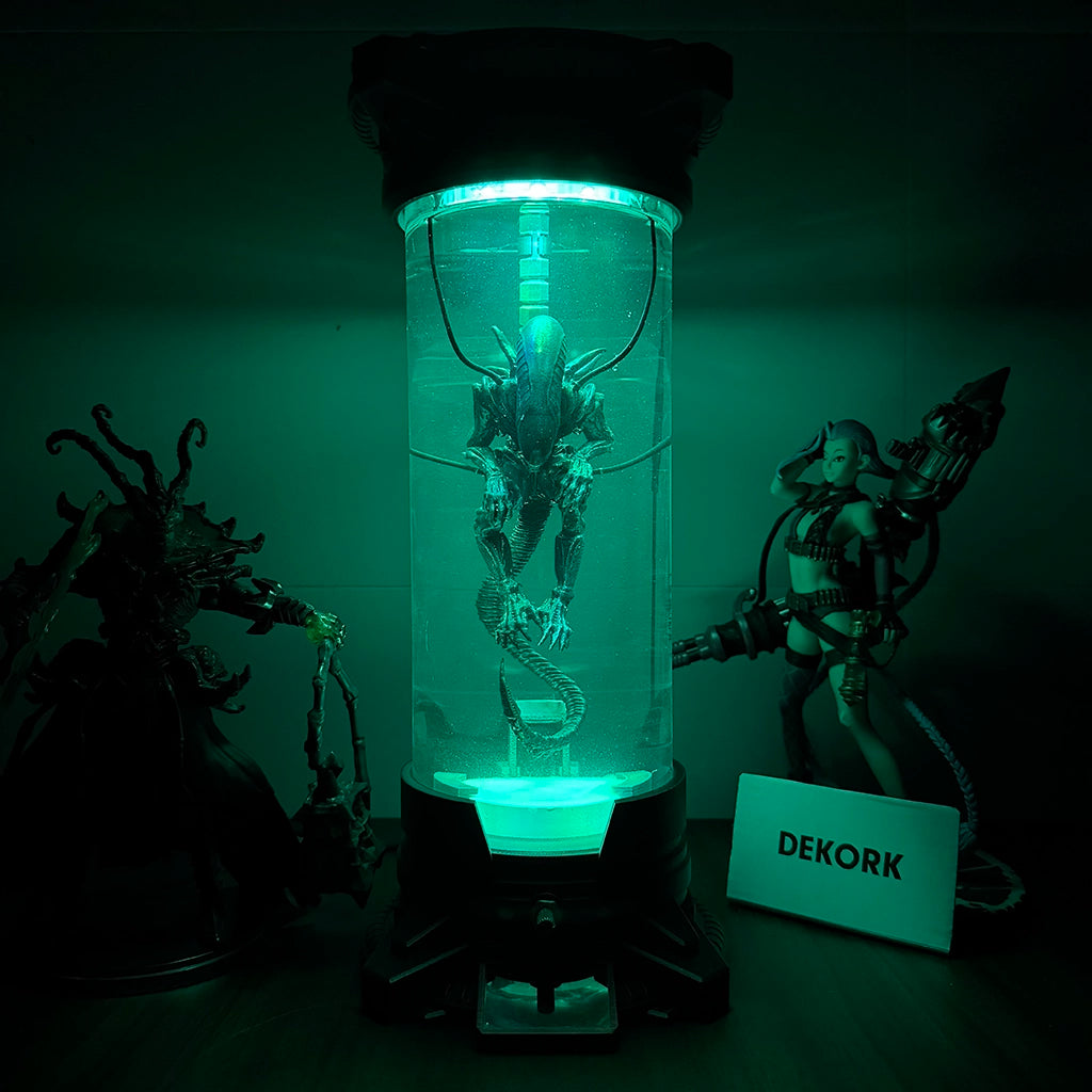 DEKORK ALIEN IN SPECIMEN CHAMBER LAMP