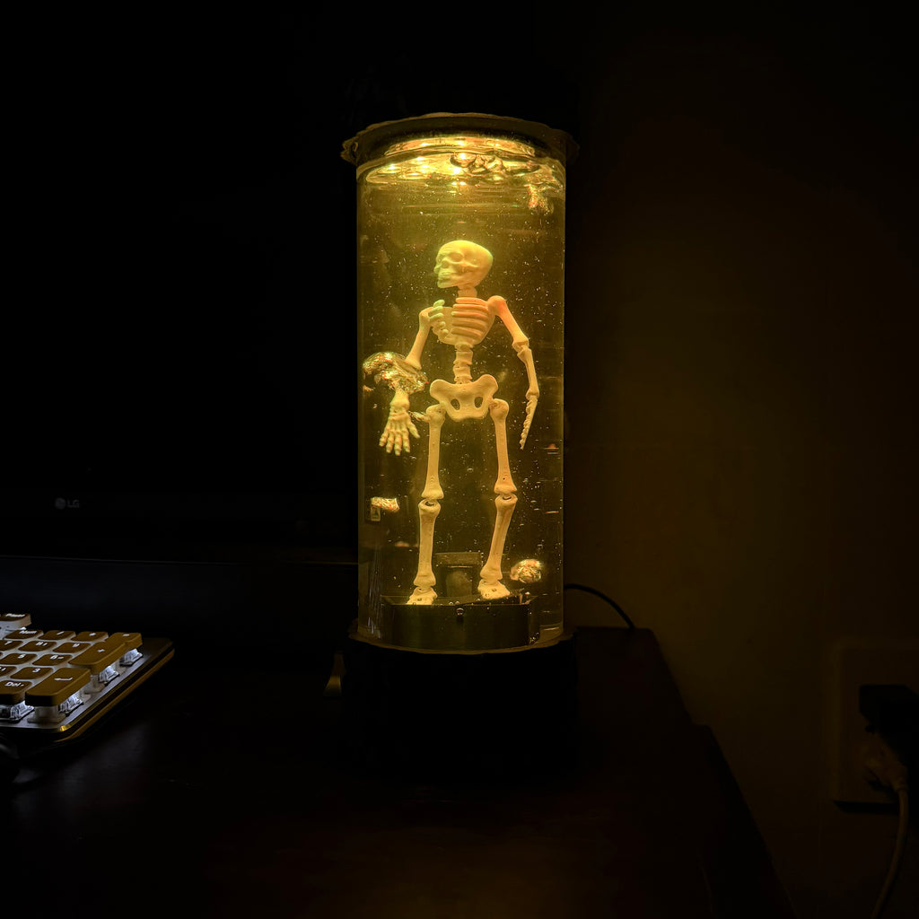 GROOVE SKELETON LAMP