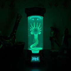 DEKORK FACEHUGGER IN SPECIMEN CHAMBER LAMP