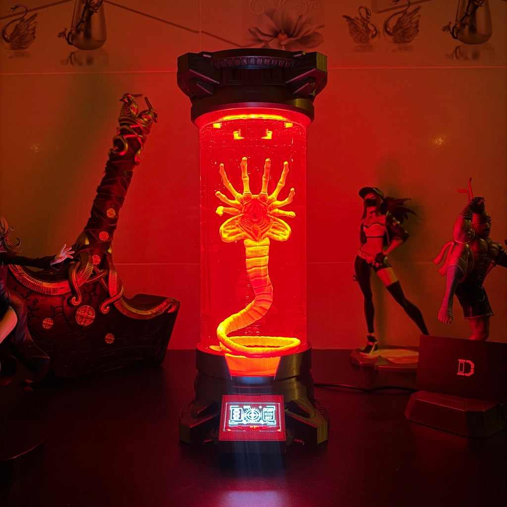 DEKORK FACEHUGGER IN SPECIMEN CHAMBER LAMP