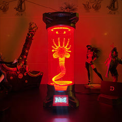 DEKORK FACEHUGGER IN SPECIMEN CHAMBER LAMP