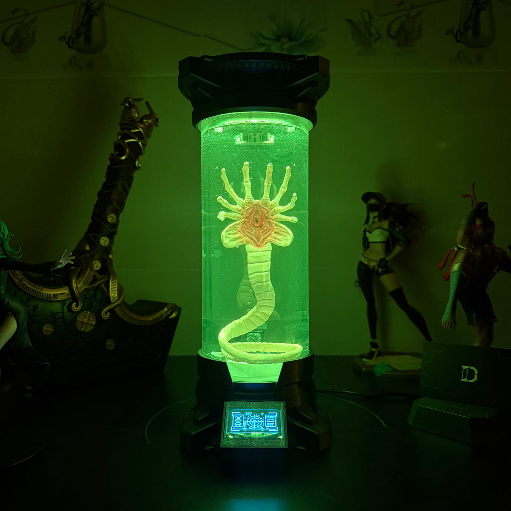 DEKORK FACEHUGGER IN SPECIMEN CHAMBER LAMP