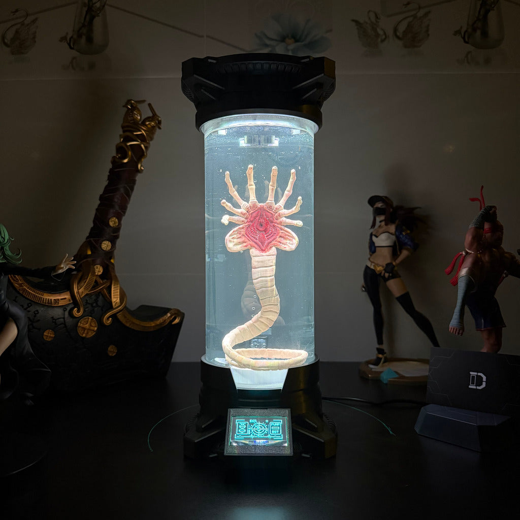 DEKORK FACEHUGGER IN SPECIMEN CHAMBER LAMP