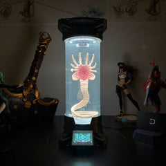DEKORK FACEHUGGER IN SPECIMEN CHAMBER LAMP