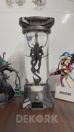 DEKORK ALIEN IN SPECIMEN CHAMBER LAMP